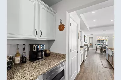 11051 Mirage Avenue, Weeki Wachee, FL 34614 - Photo 14