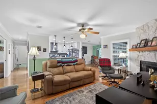 12293 Wolf Den Rd, Weeki Wachee, FL 34614 - Photo 10