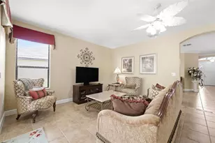107 Silver Falls Dr Dr, Apollo Beach, FL 33572 - Photo 14