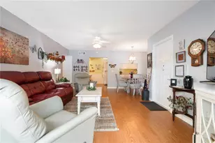 12218 Fox Chase Dr, Hudson, FL 34669 - Photo 6