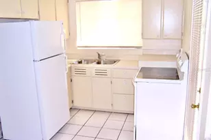 411 Pleasant St, Clearwater, FL 33755 - Photo 14