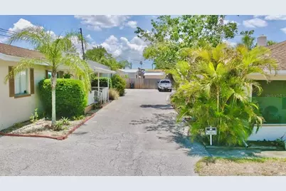 411 Pleasant Street, Clearwater, FL 33755 - Photo 4