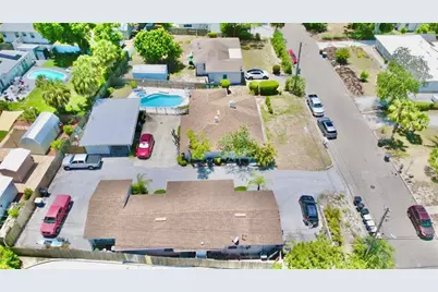411 Pleasant Street, Clearwater, FL 33755 - Photo 1