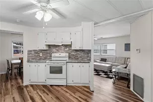 38552 Monet Dr, Zephyrhills, FL 33540 - Photo 20