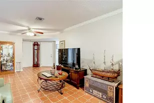 11541 Orleans Ln, Port Richey, FL 34668 - Photo 12