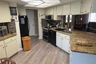 24088 Eppley Dr, Brooksville, FL 34601 - Photo 2