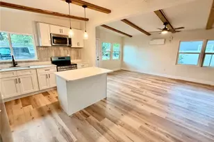7117 15th St N, Saint Petersburg, FL 33702 - Photo 10