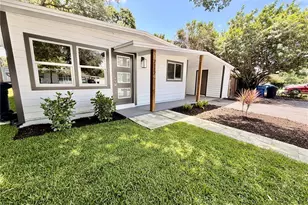 7117 15th St N, Saint Petersburg, FL 33702 - Photo 1