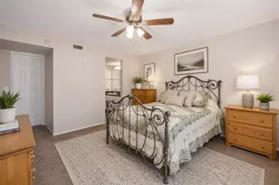 130 Nancy Dr, Oldsmar, FL 34677 - Photo 10