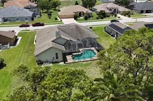 4072 Misty View Dr, Spring Hill, FL 34609 - Photo 4
