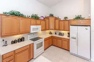 4072 Misty View Dr, Spring Hill, FL 34609 - Photo 12