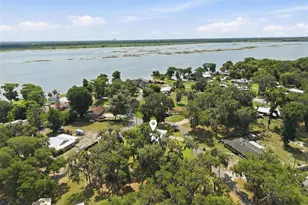 951 Co Rd 453, Lake Panasoffkee, FL 33538 - Photo 44