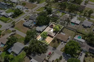 1007 22nd Ave W, Palmetto, FL 34221 - Photo 4