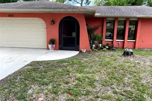 1007 22nd Ave W, Palmetto, FL 34221 - Photo 2