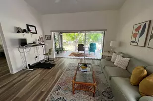 9485 Hamlin Blvd, Seminole, FL 33776 - Photo 6