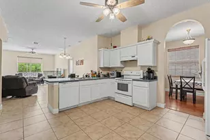 22536 Laureldale Dr, Lutz, FL 33549 - Photo 16