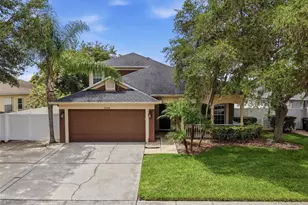 22536 Laureldale Dr, Lutz, FL 33549 - Photo 2