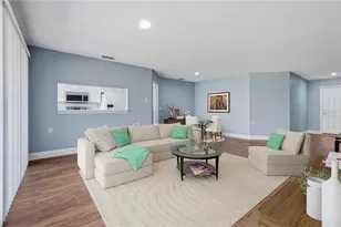 9031 Warwick Ln, New Port Richey, FL 34655 - Photo 10