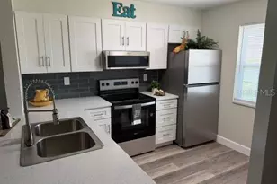 11130 Carriage Hill Dr, Port Richey, FL 34668 - Photo 4