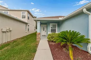 10226 Perthshire Cir, Land O Lakes, FL 34638 - Photo 4