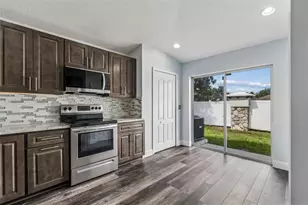 10226 Perthshire Cir, Land O Lakes, FL 34638 - Photo 10