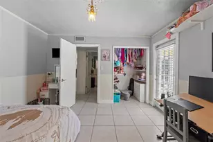 7300 11th Ave N, Saint Petersburg, FL 33710 - Photo 18