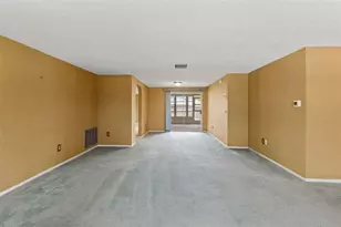 10730 Queens Rd, Port Richey, FL 34668 - Photo 8