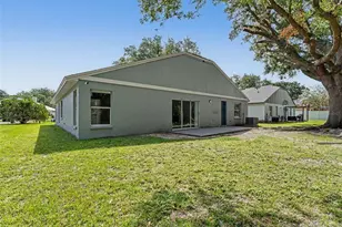 1328 Gangplank Dr, Valrico, FL 33594 - Photo 12