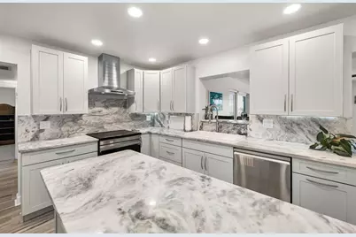 1620 Sea Breeze Drive, Tarpon Springs, FL 34689 - Photo 20
