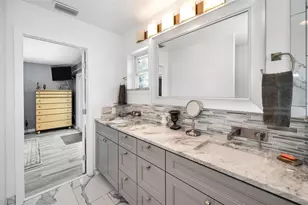 1620 Seabreeze Dr, Tarpon Springs, FL 34689 - Photo 66