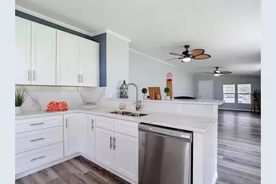 12331 Parkwood Street, Hudson, FL 34669 - Photo 8