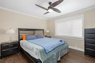 321 Waterford Cir E, Tarpon Springs, FL 34688 - Photo 38