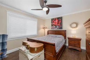 321 Waterford Cir E, Tarpon Springs, FL 34688 - Photo 32