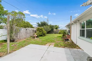 2440 Arcadia Rd, Holiday, FL 34690 - Photo 22