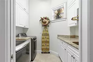9118 Mississippi Run, Weeki Wachee, FL 34613 - Photo 28