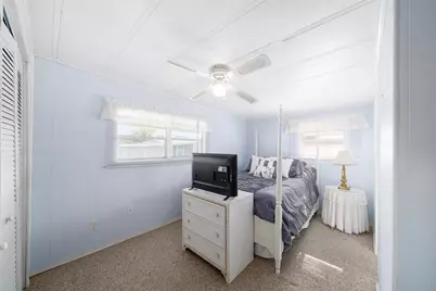 1027 Vermont Avenue, Lady Lake, FL 32159 - Photo 12