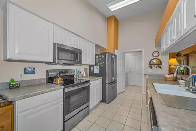1015 Flora Vista Street, Trinity, FL 34655 - Photo 10