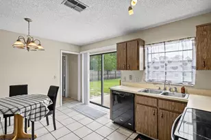 13188 Delbarton St, Spring Hill, FL 34609 - Photo 6