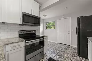 5518 11th St, Zephyrhills, FL 33542 - Photo 16