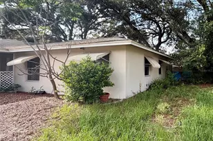 7179 Spring Hill Dr, Spring Hill, FL 34606 - Photo 6