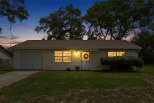 1733 Larkin Rd, Spring Hill, FL 34608 - Photo 6
