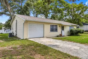 1733 Larkin Rd, Spring Hill, FL 34608 - Photo 14