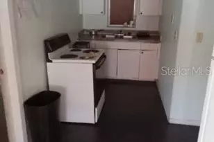 1130 29th St S, Saint Petersburg, FL 33712 - Photo 6