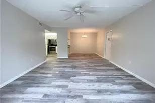 1182 Pine Ridge Cir W, Tarpon Springs, FL 34688 - Photo 10