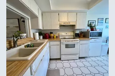 9616 Midiron Court, New Port Richey, FL 34655 - Photo 4