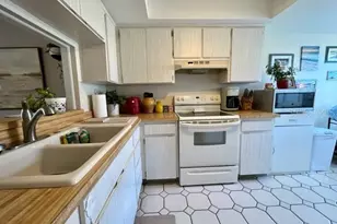 9616 Midiron Ct, New Port Richey, FL 34655 - Photo 4