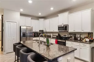 30841 Kelmin Ter, Wesley Chapel, FL 33543 - Photo 12