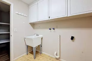 8178 English Elm Cir, Spring Hill, FL 34606 - Photo 20