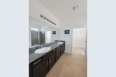17589 Garsalaso Cir, Brooksville, FL 34604 - Photo 16
