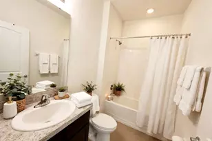 17589 Garsalaso Cir, Brooksville, FL 34604 - Photo 18